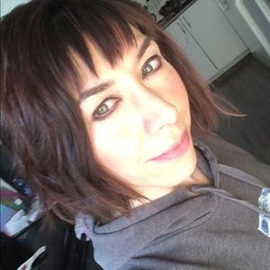 Meet your Posher, April